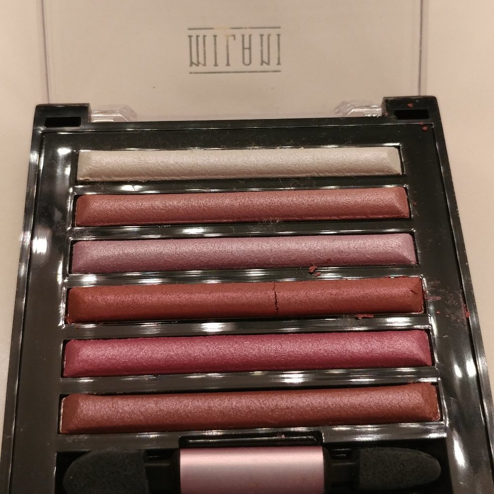 Eyeshadow bundle - Picture 2 of 5